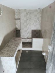 Ανακαίνιση μπάνιου στην Αργυρούπολη